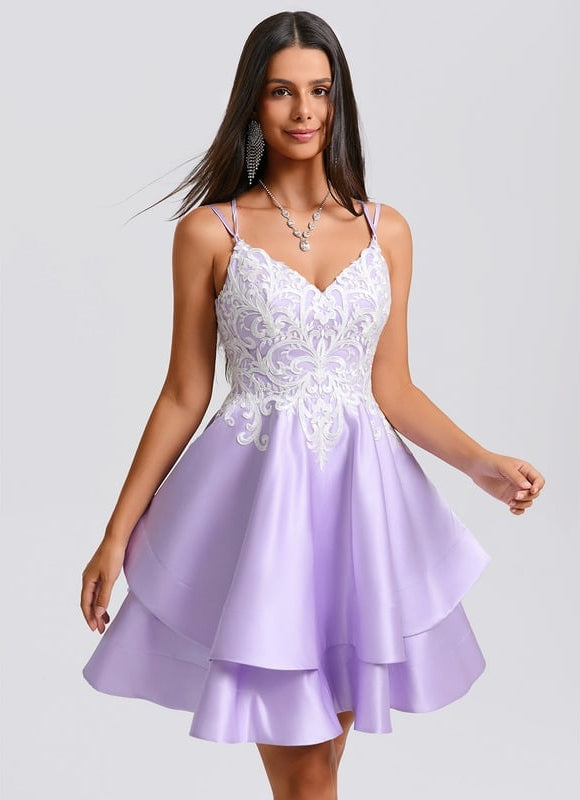 Robe De Bal Lilas À Appliques - gallery 3