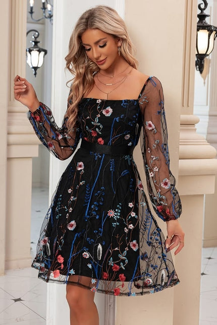 Robe De Bal Brodée Noire