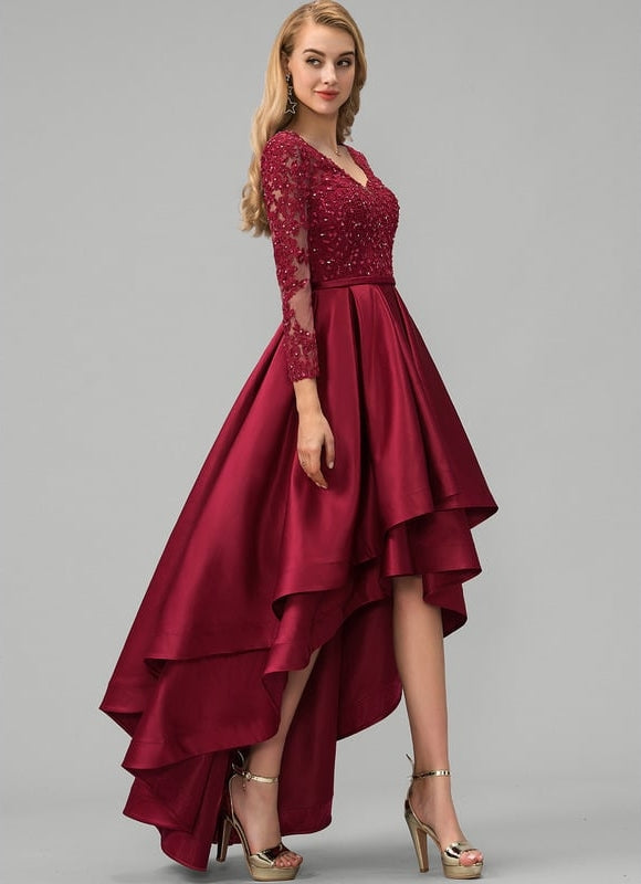 Robe De Bal Satinée Bordeaux Élégante