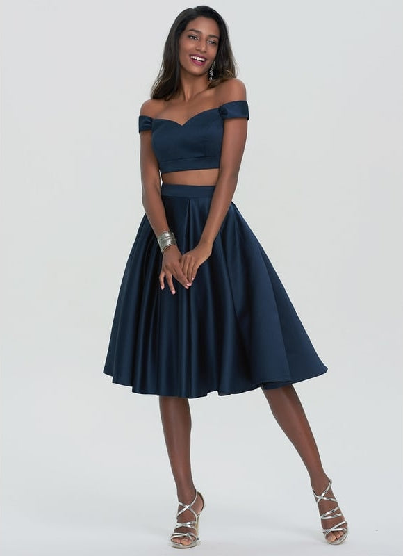 Robe De Bal Satinée Cintrée - gallery 2