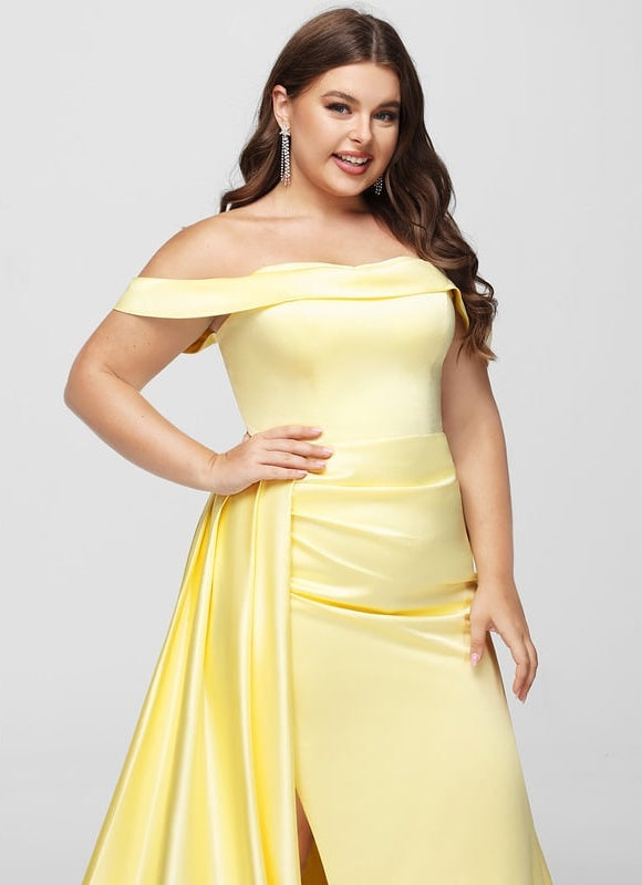 Robe De Bal Satinée Carmin - gallery 9