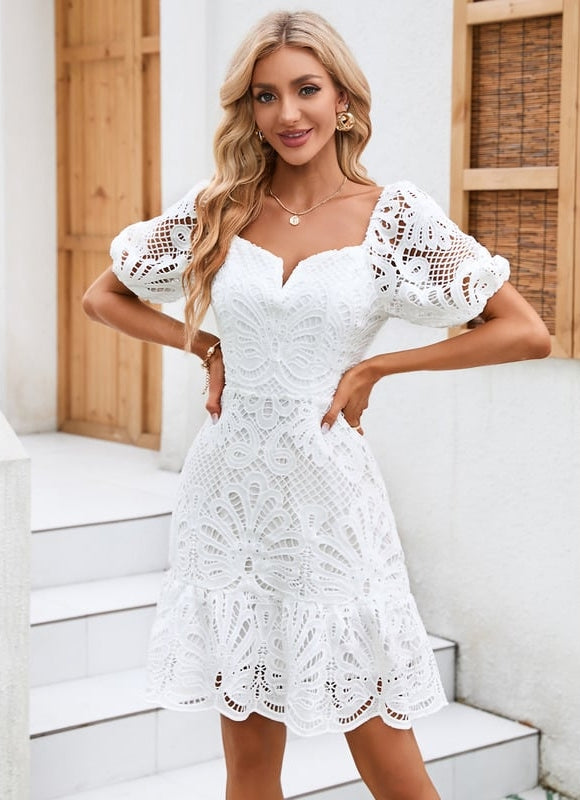 Robe De Bal Blanche À Volants - gallery 1