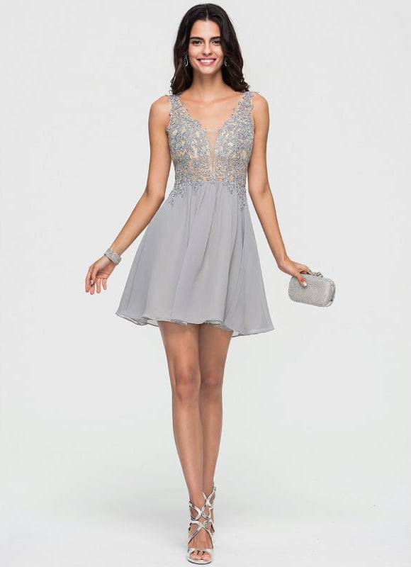 Robe De Bal Courte Argentée - gallery 1
