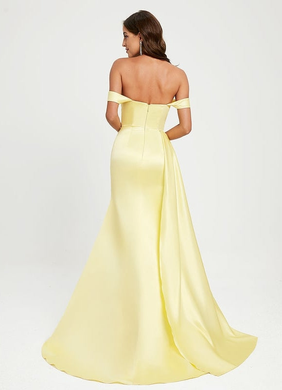 Robe De Bal Satinée Carmin - gallery 4