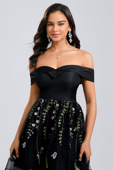 Robe De Bal Brodée Noire Courte - gallery 5