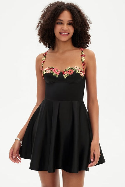 Robe De Bal Satin Noir Brodée - gallery 4