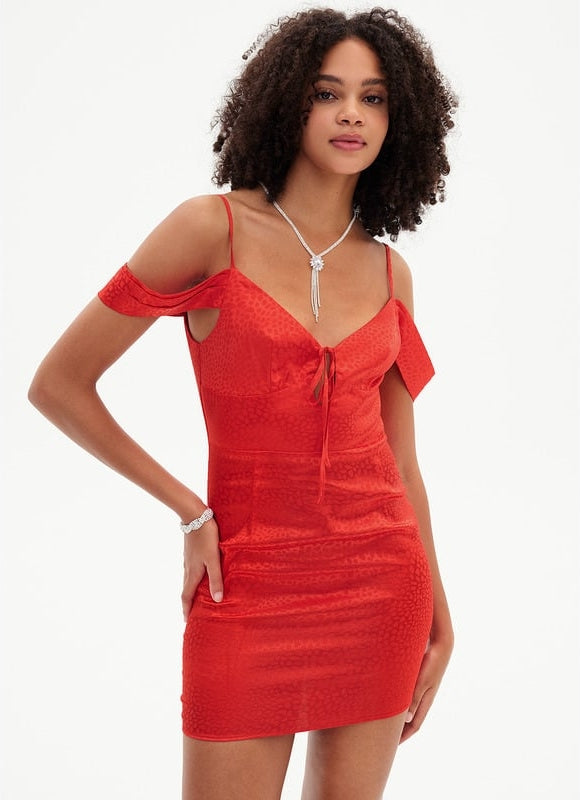 Robe De Bal Satin Rouge Glamour - gallery 5