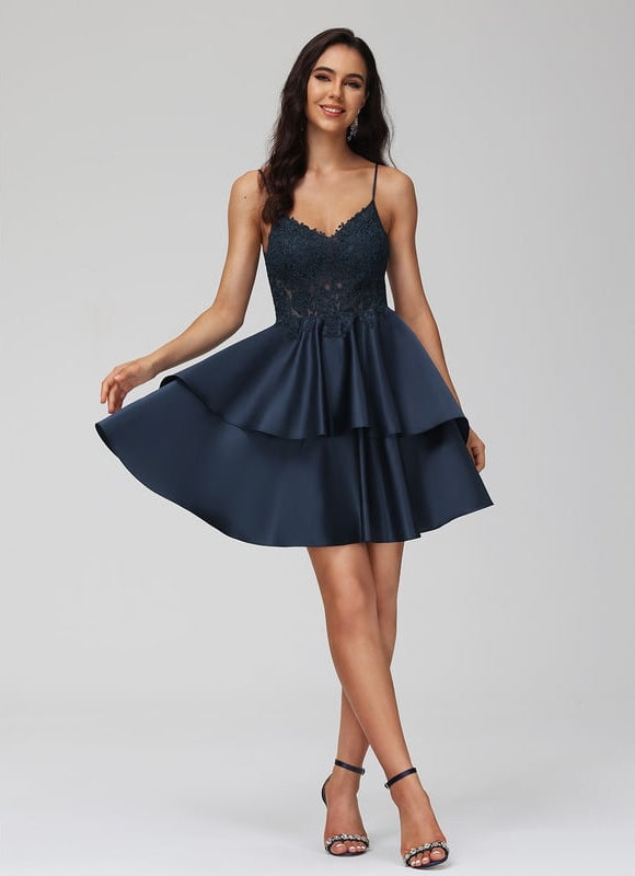 Robe De Bal Satinée Courte