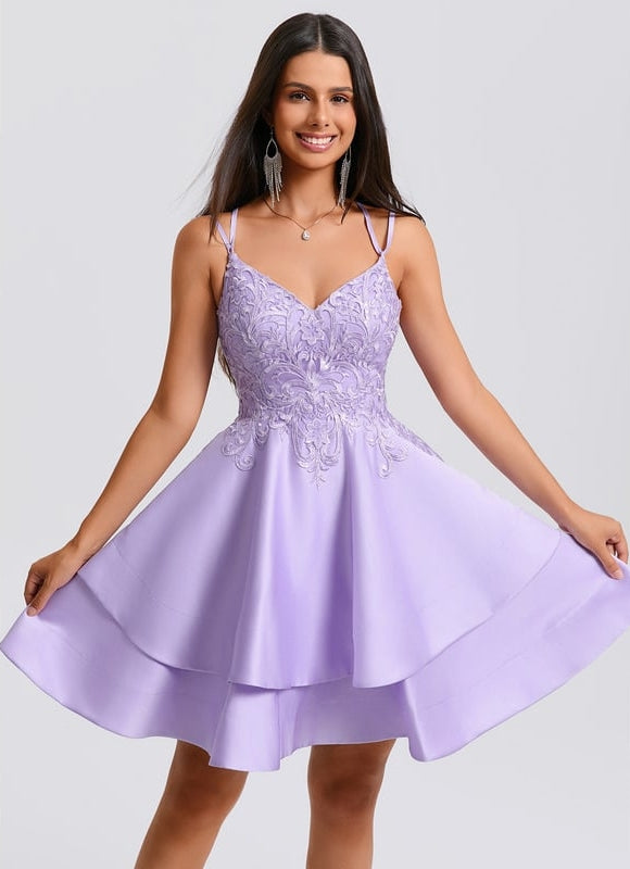 Robe De Bal Lilas À Appliques