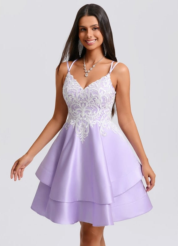 Robe De Bal Lilas À Appliques - gallery 4