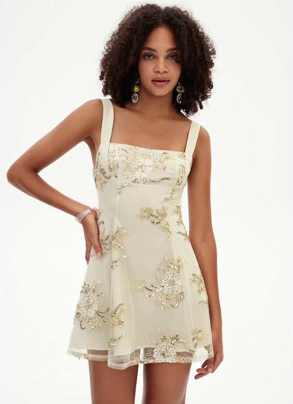 Robe De Bal Légère Brodée - gallery 6